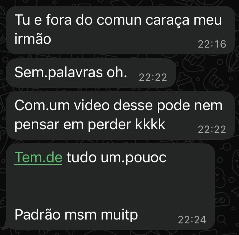 Conversa de WhatsApp com elogio ao posicionamento